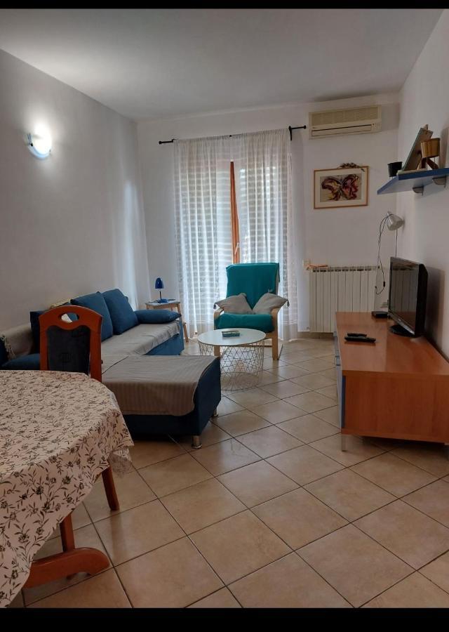 Apartments Graciela Pula Zewnętrze zdjęcie